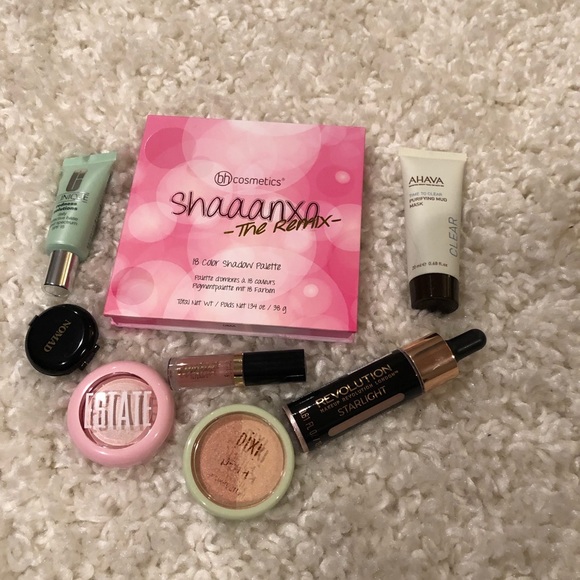 Makeup Bundle - Picture 8 of 8